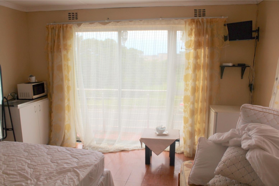 3 Bedroom Property for Sale in Cambridge Eastern Cape